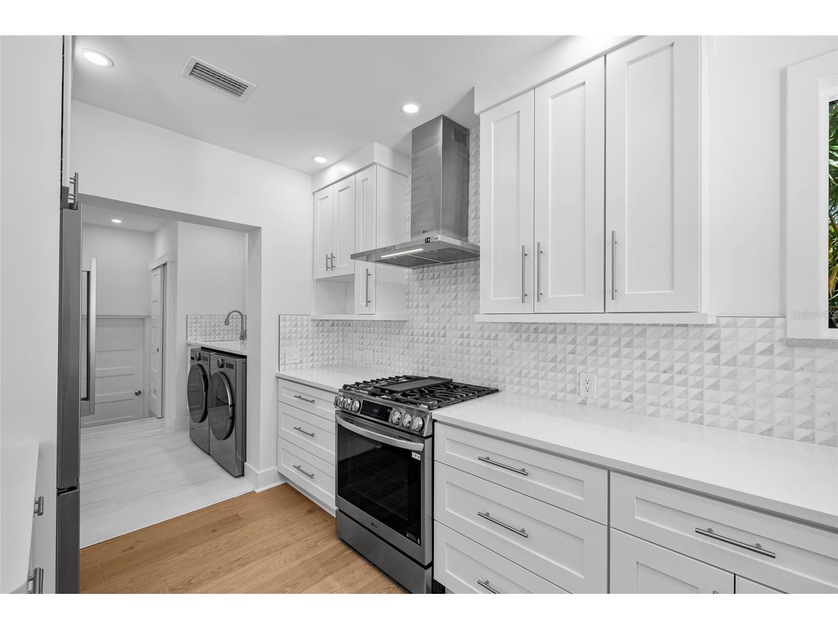 860 Snell Isle Boulevard NE Saint Petersburg FL 33704 A4665216 image20