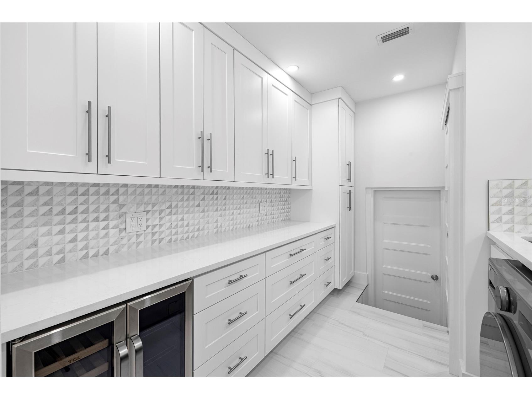 860 Snell Isle Boulevard NE Saint Petersburg FL 33704 A4665216 image24