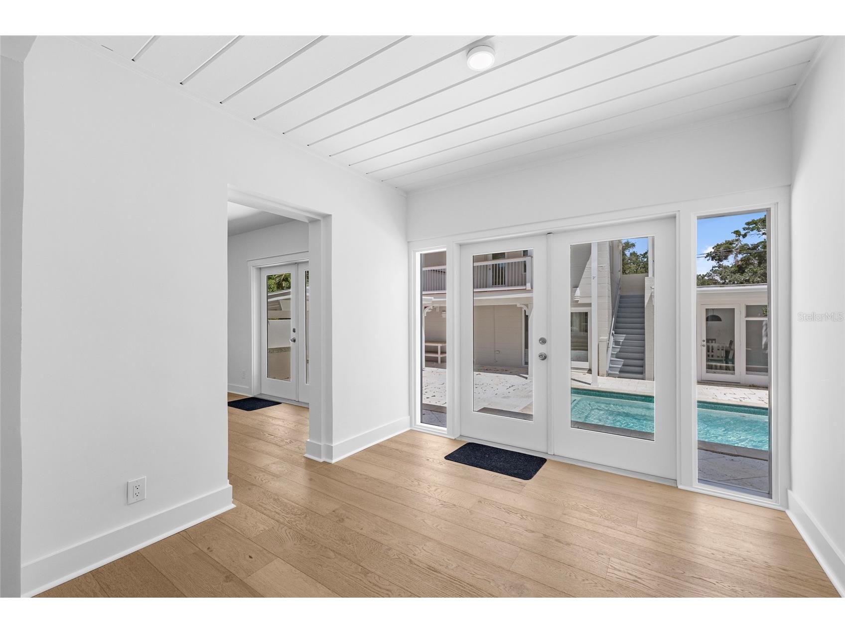 860 Snell Isle Boulevard NE Saint Petersburg FL 33704 A4665216 image29