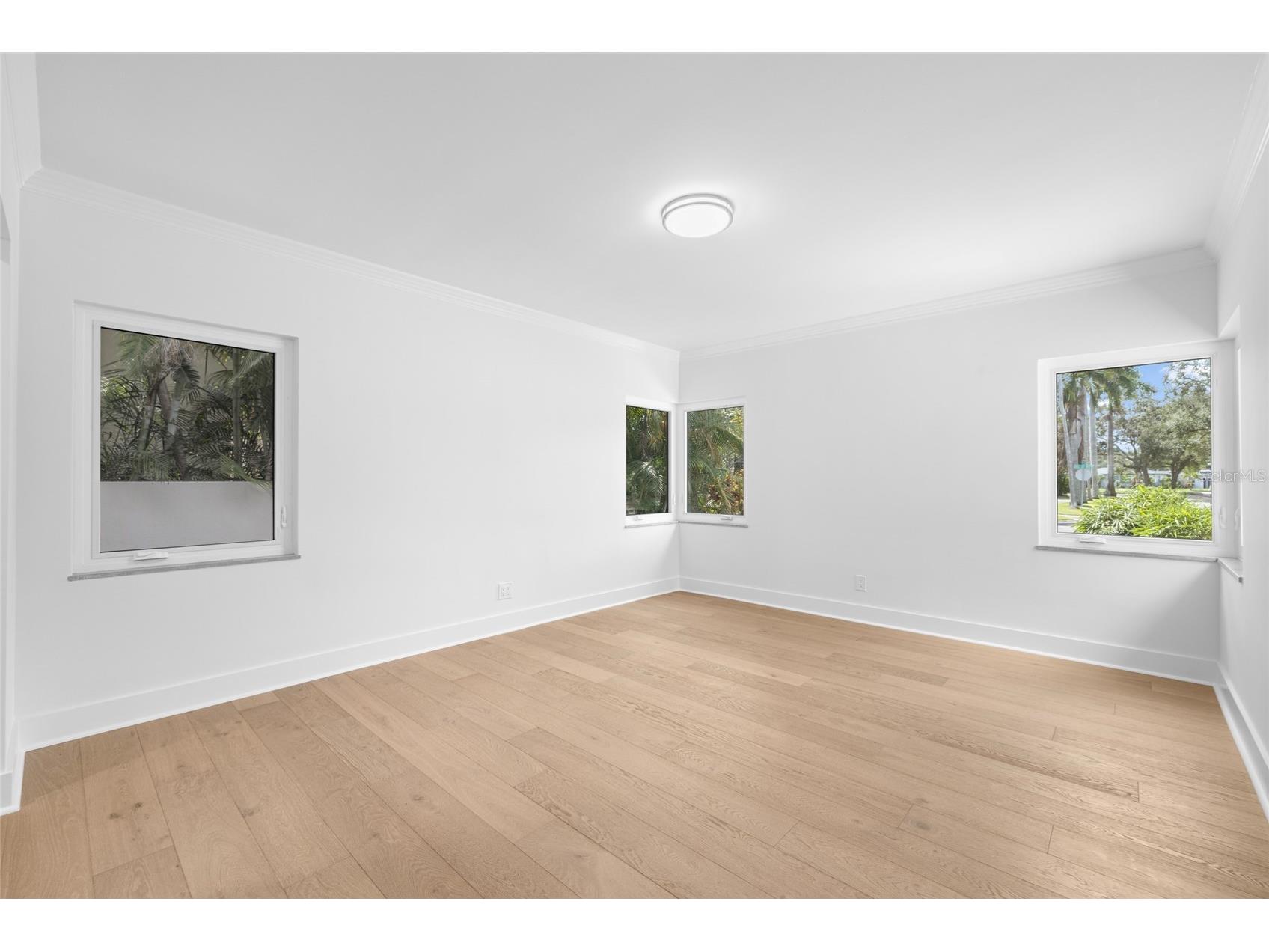 860 Snell Isle Boulevard NE Saint Petersburg FL 33704 A4665216 image31