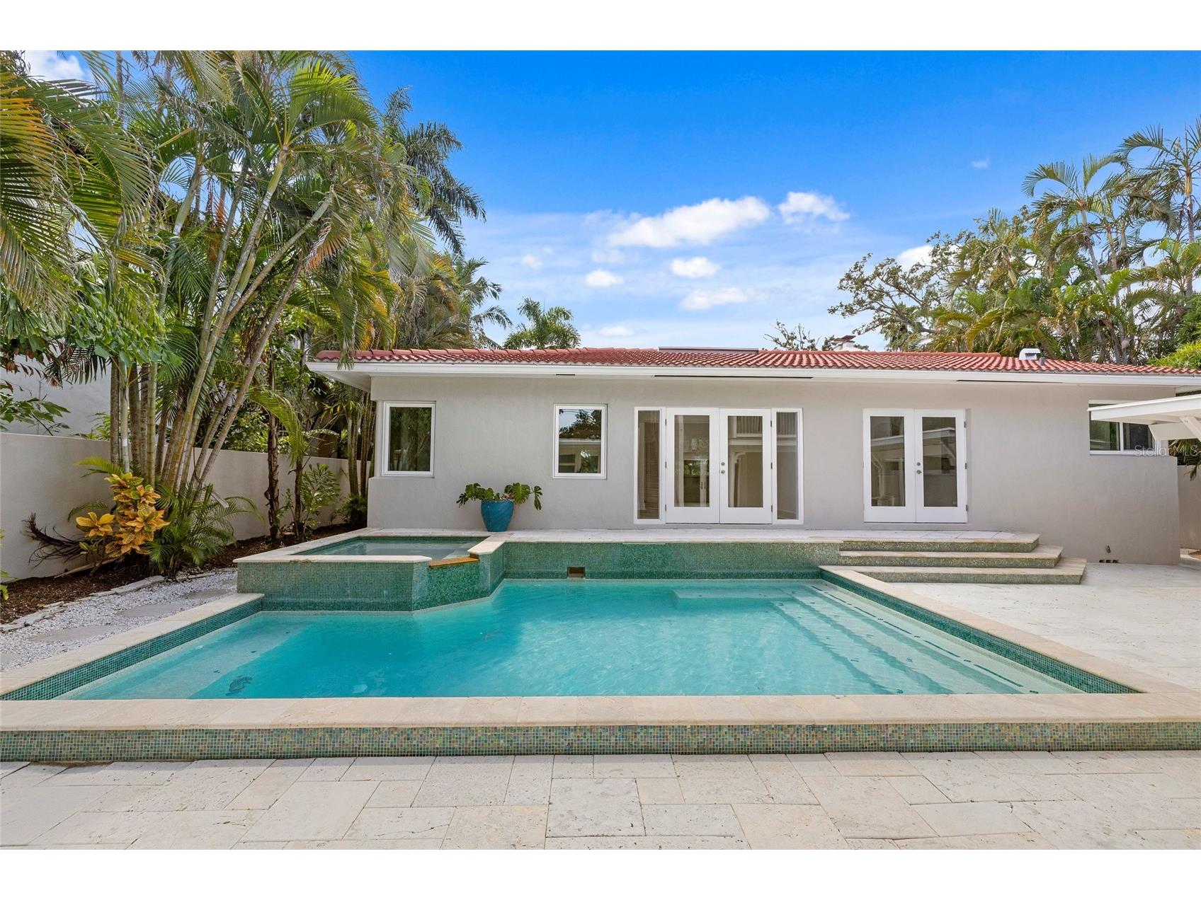 860 Snell Isle Boulevard NE Saint Petersburg FL 33704 A4665216 image41