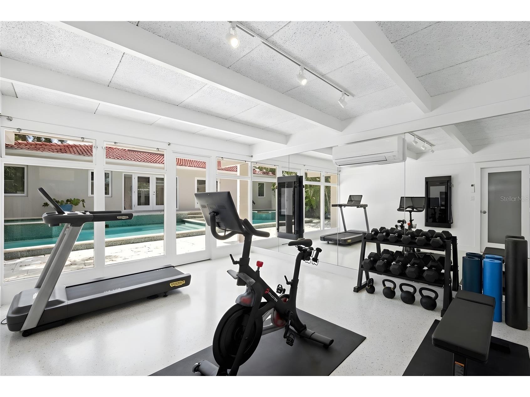 860 Snell Isle Boulevard NE Saint Petersburg FL 33704 A4665216 image46