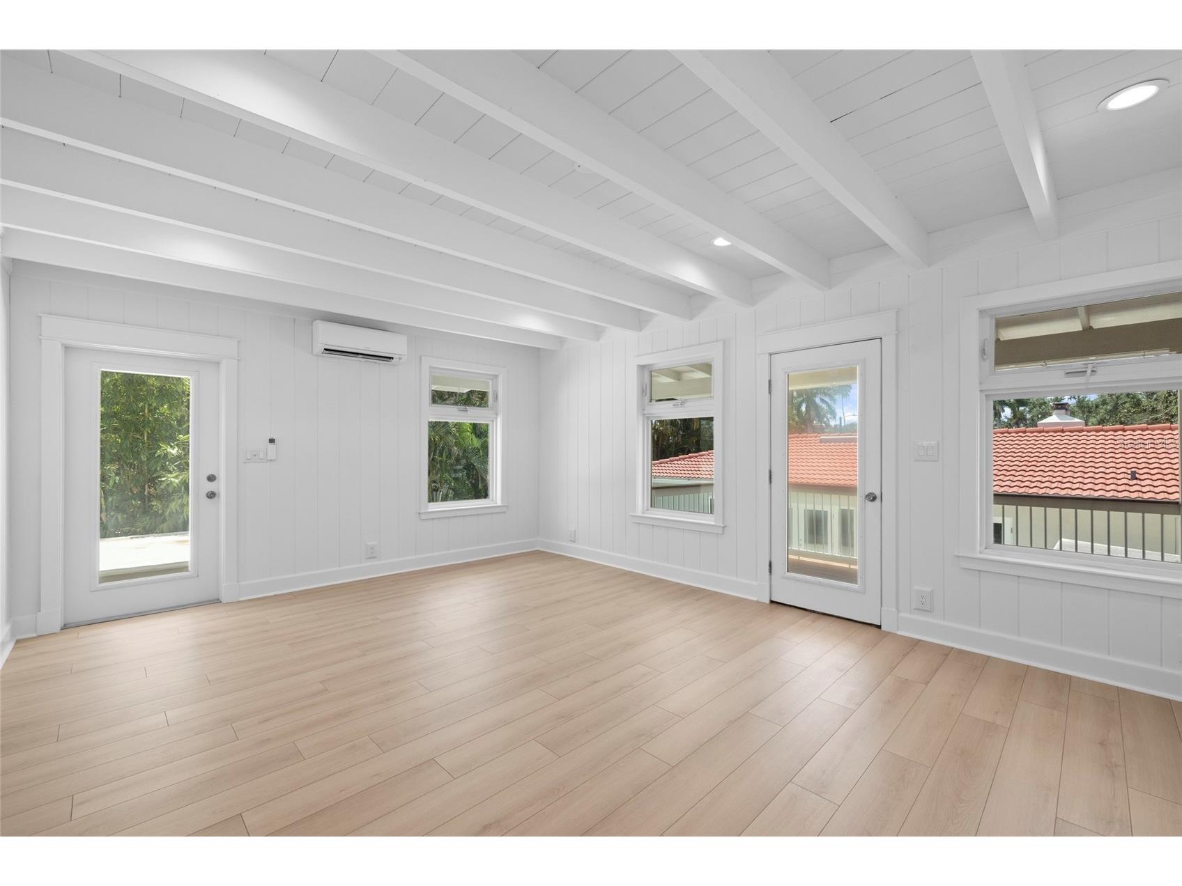 860 Snell Isle Boulevard NE Saint Petersburg FL 33704 A4665216 image57