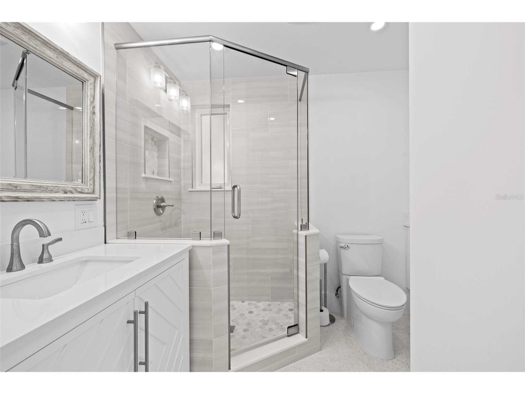 860 Snell Isle Boulevard NE Saint Petersburg FL 33704 A4665216 image59