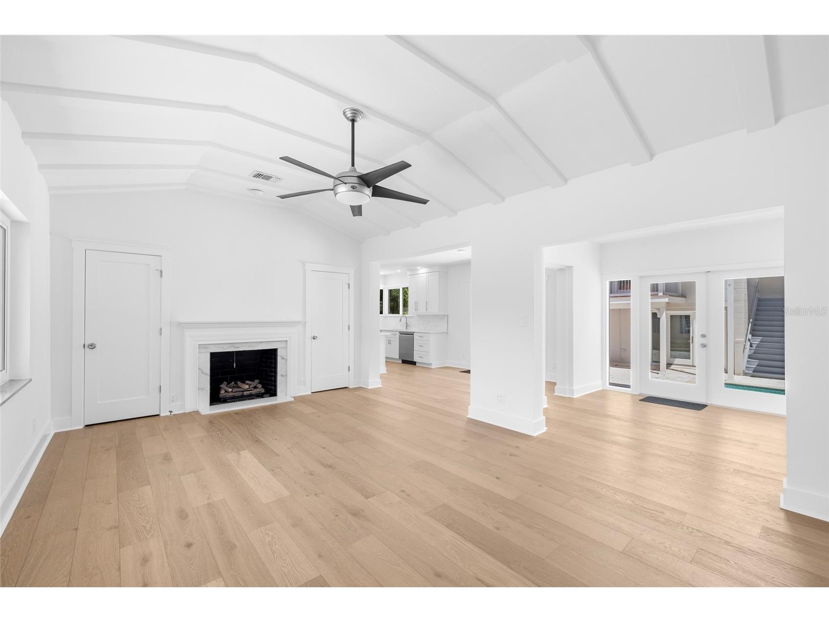 860 Snell Isle Boulevard NE Saint Petersburg FL 33704 A4665216 image6