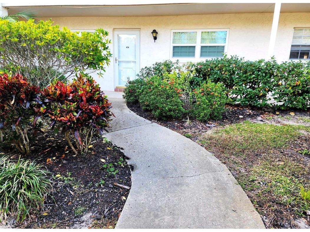 860 Virginia Street #102 Dunedin FL 34698 W7860744 image1