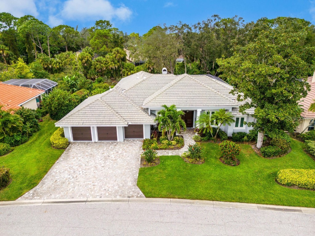 8600 Woodbriar Drive Sarasota FL 34238 A4589723 image1