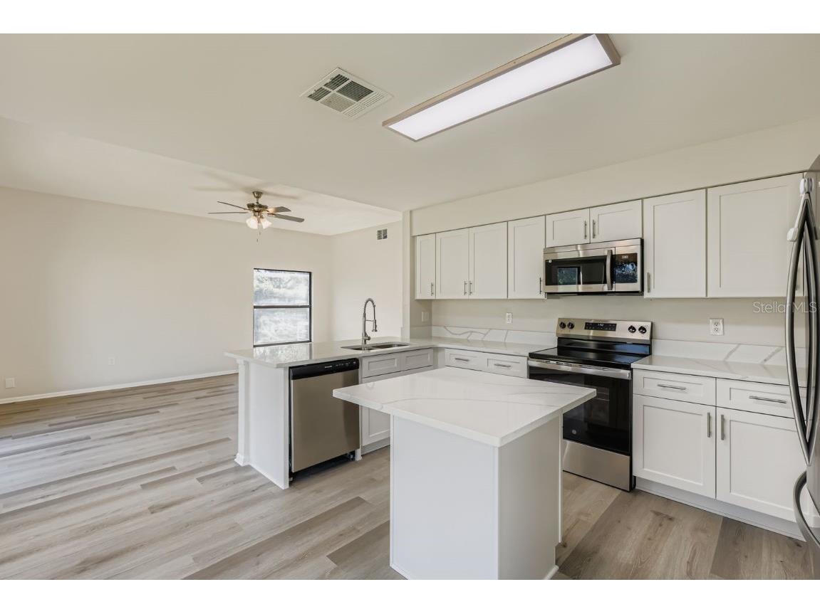 8601 Flowing Brook Court Tampa FL 33635 TB8428346 image12