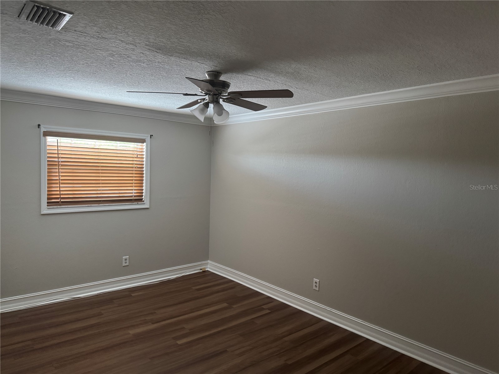 8601 Rue Chateau Drive Largo FL 33777 TB8502364 image11