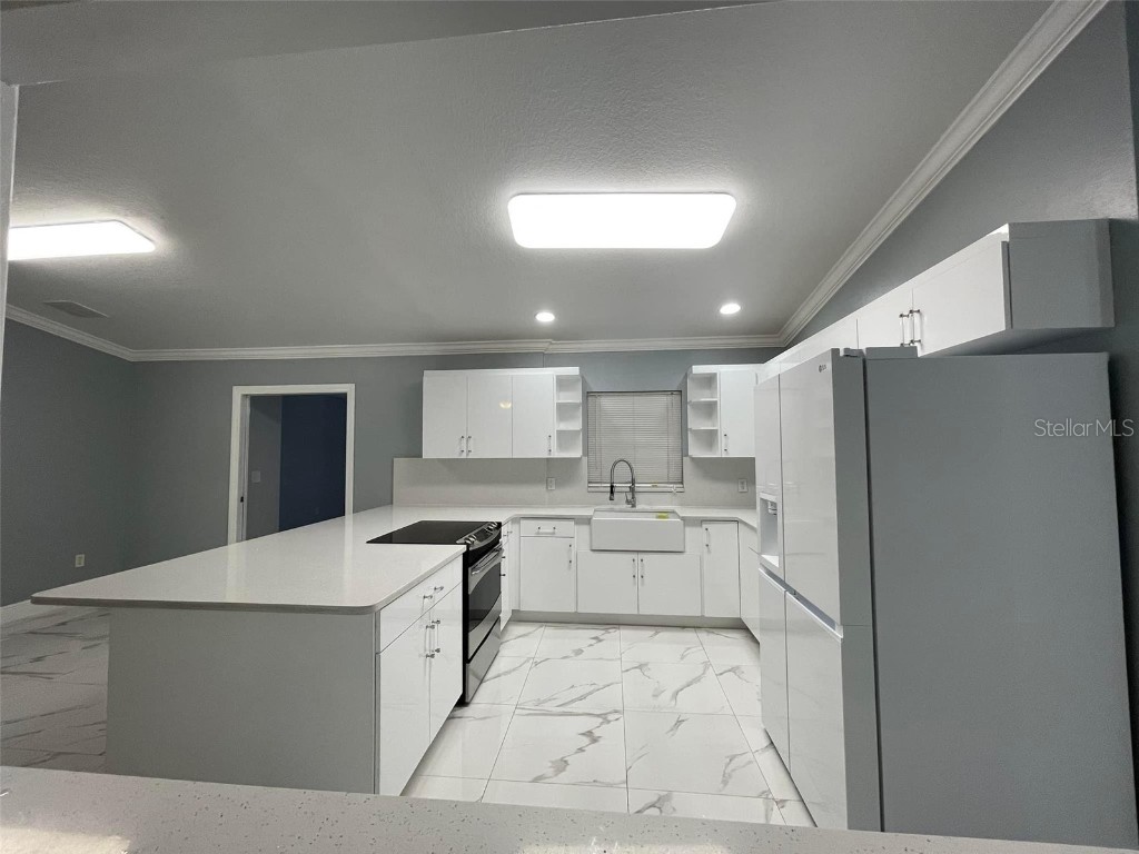 8601 Twin Lakes Boulevard Tampa FL 33614 TB8328260 image10