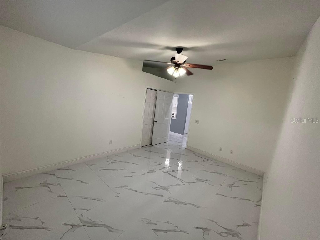 8601 Twin Lakes Boulevard Tampa FL 33614 TB8328260 image18