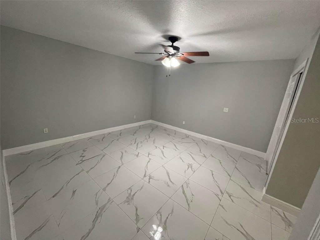 8601 Twin Lakes Boulevard Tampa FL 33614 TB8328260 image21