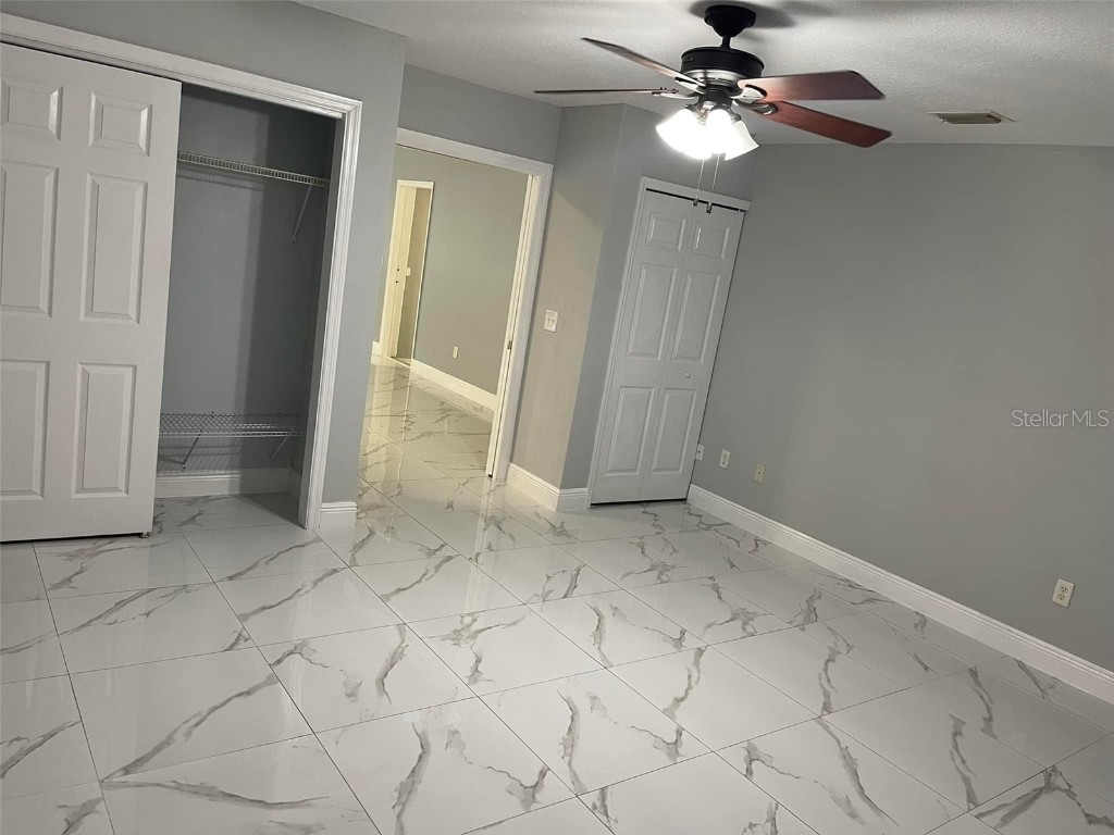 8601 Twin Lakes Boulevard Tampa FL 33614 TB8328260 image25