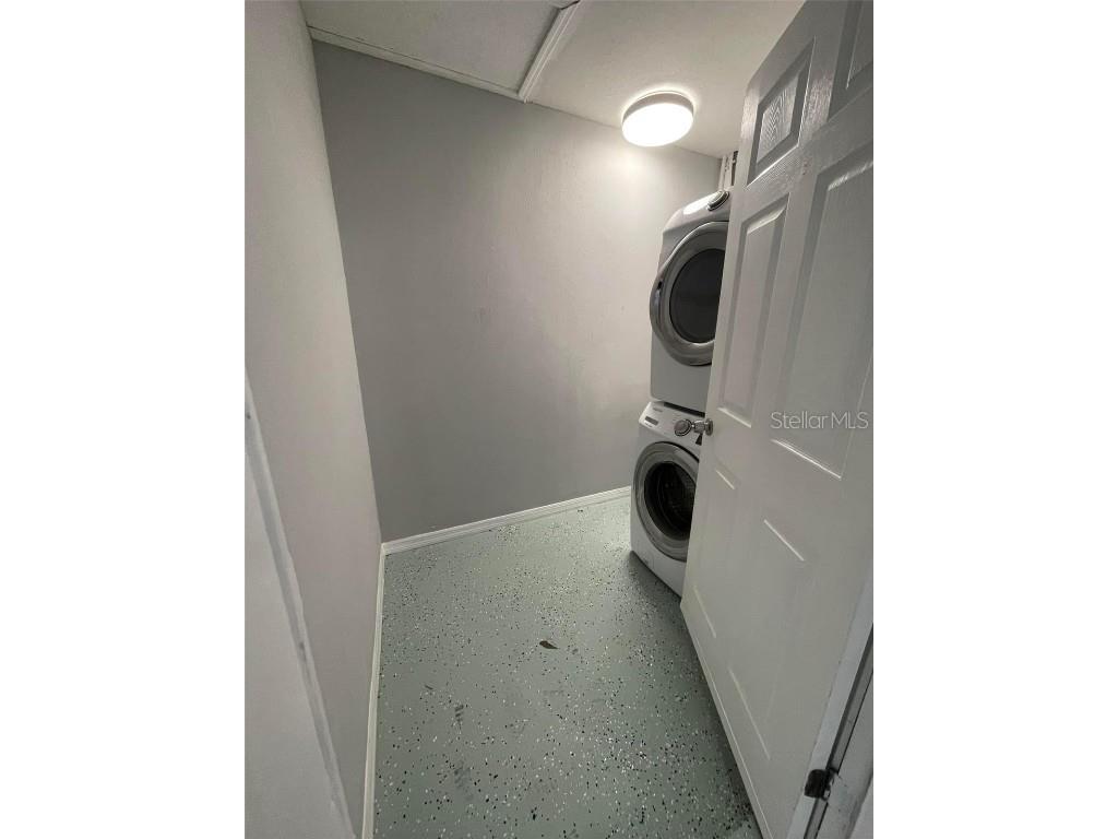 8601 Twin Lakes Boulevard Tampa FL 33614 TB8328260 image27