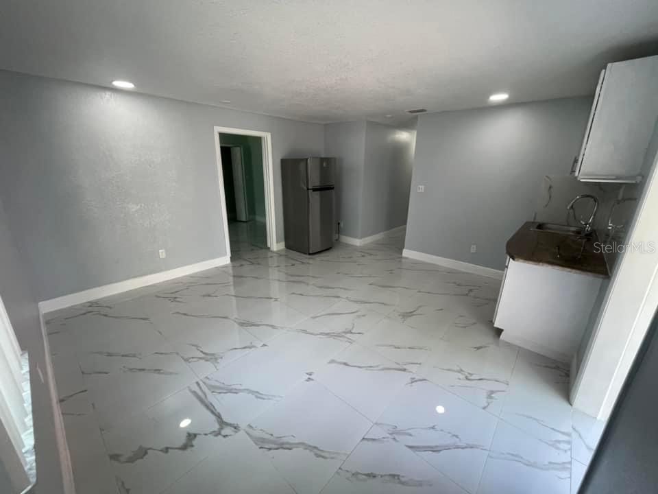 8601 Twin Lakes Boulevard Tampa FL 33614 TB8328260 image30