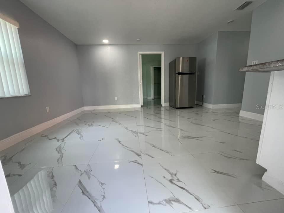 8601 Twin Lakes Boulevard Tampa FL 33614 TB8328260 image31