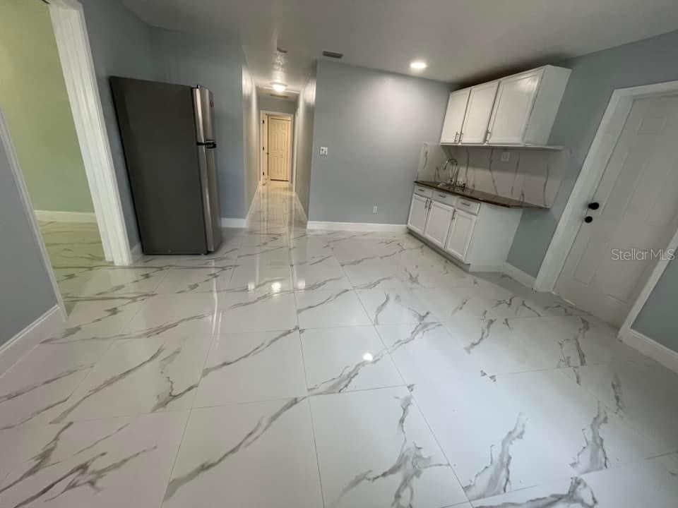 8601 Twin Lakes Boulevard Tampa FL 33614 TB8328260 image33