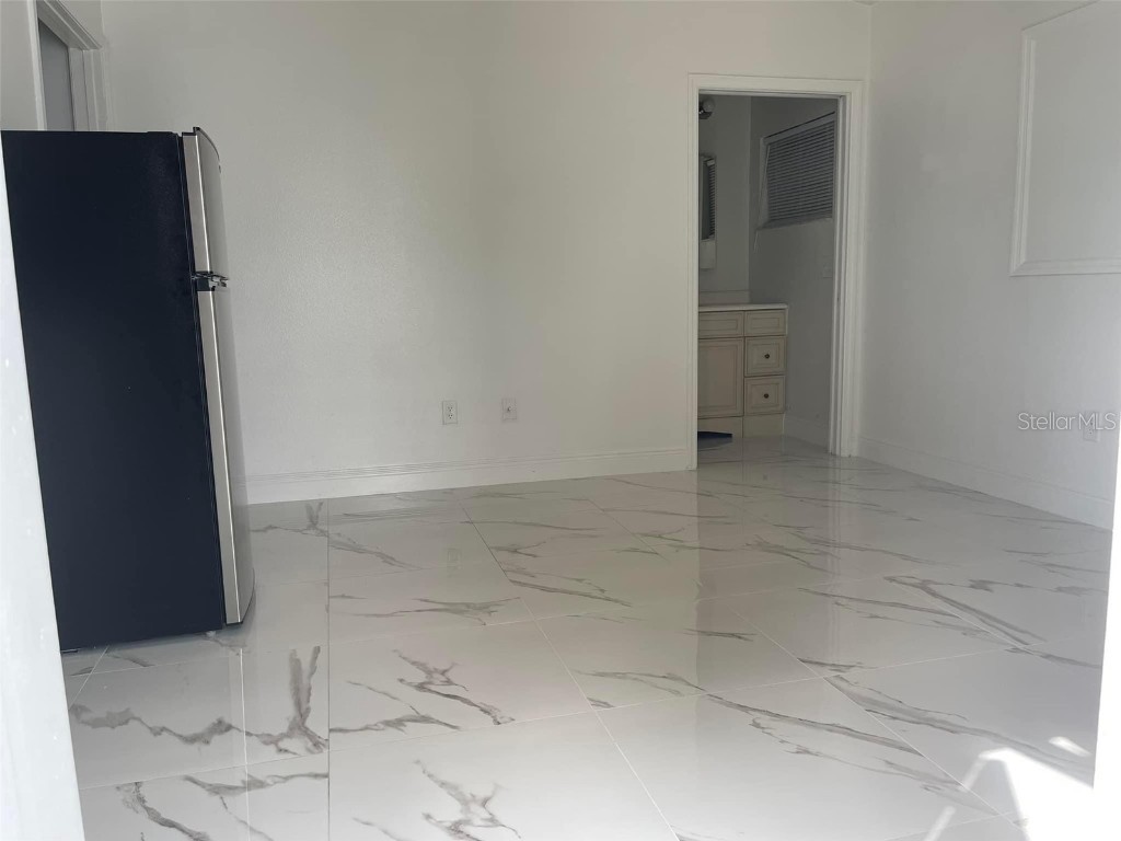 8601 Twin Lakes Boulevard Tampa FL 33614 TB8328260 image44