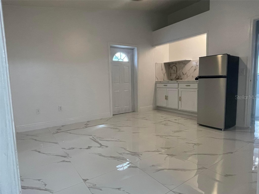 8601 Twin Lakes Boulevard Tampa FL 33614 TB8328260 image46