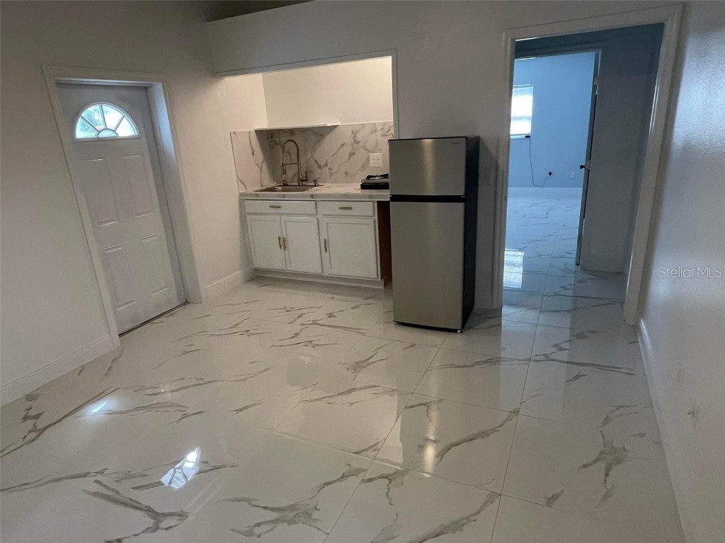 8601 Twin Lakes Boulevard Tampa FL 33614 TB8328260 image47