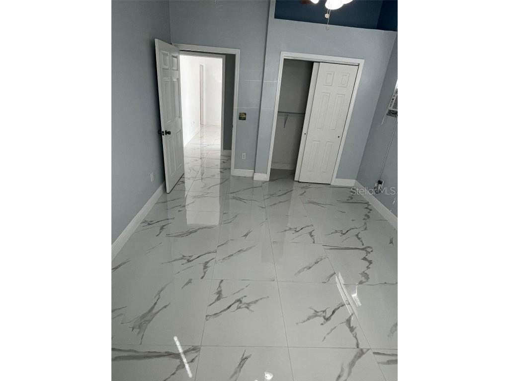 8601 Twin Lakes Boulevard Tampa FL 33614 TB8328260 image52