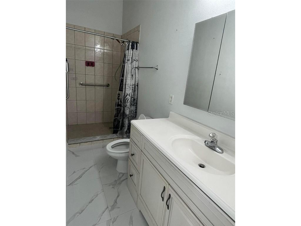 8601 Twin Lakes Boulevard Tampa FL 33614 TB8328260 image59