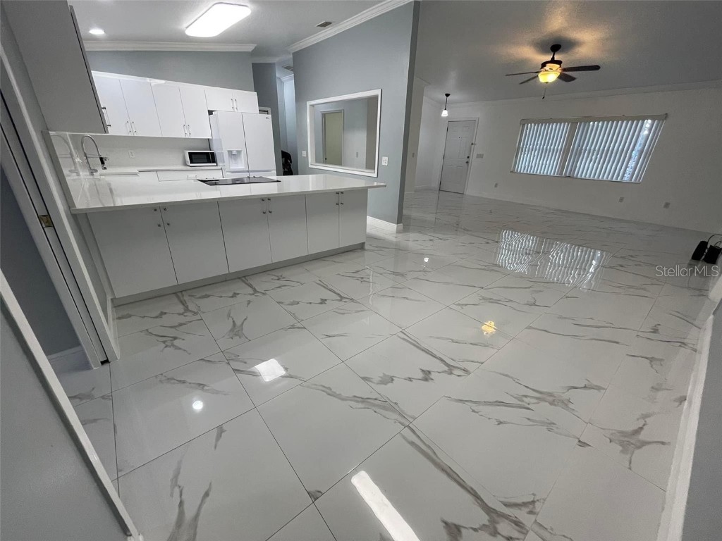 8601 Twin Lakes Boulevard Tampa FL 33614 TB8328260 image7