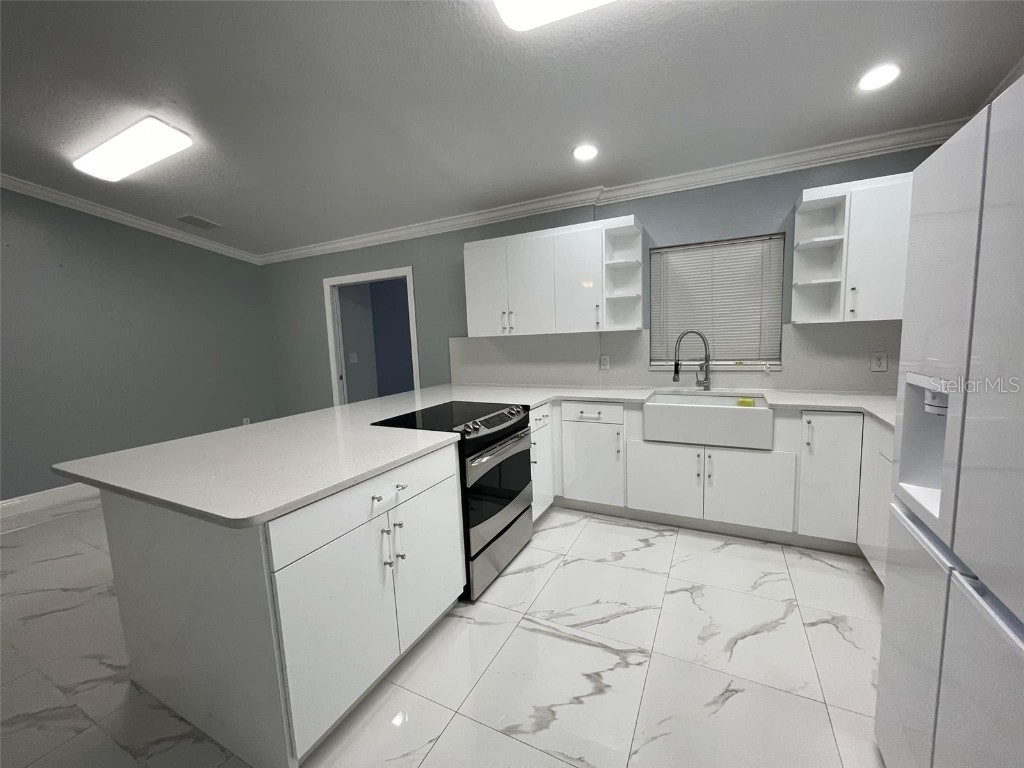 8601 Twin Lakes Boulevard Tampa FL 33614 TB8328260 image8