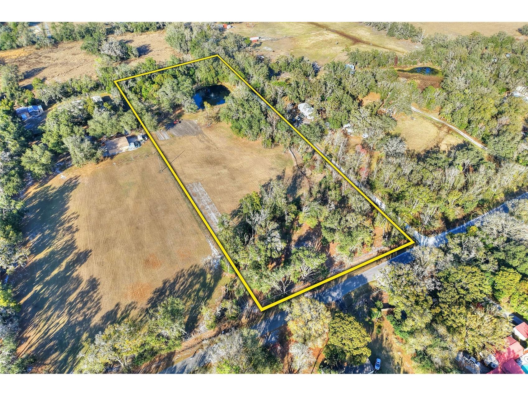 8602 Back Road Plant City FL 33565 TB8478550 image1