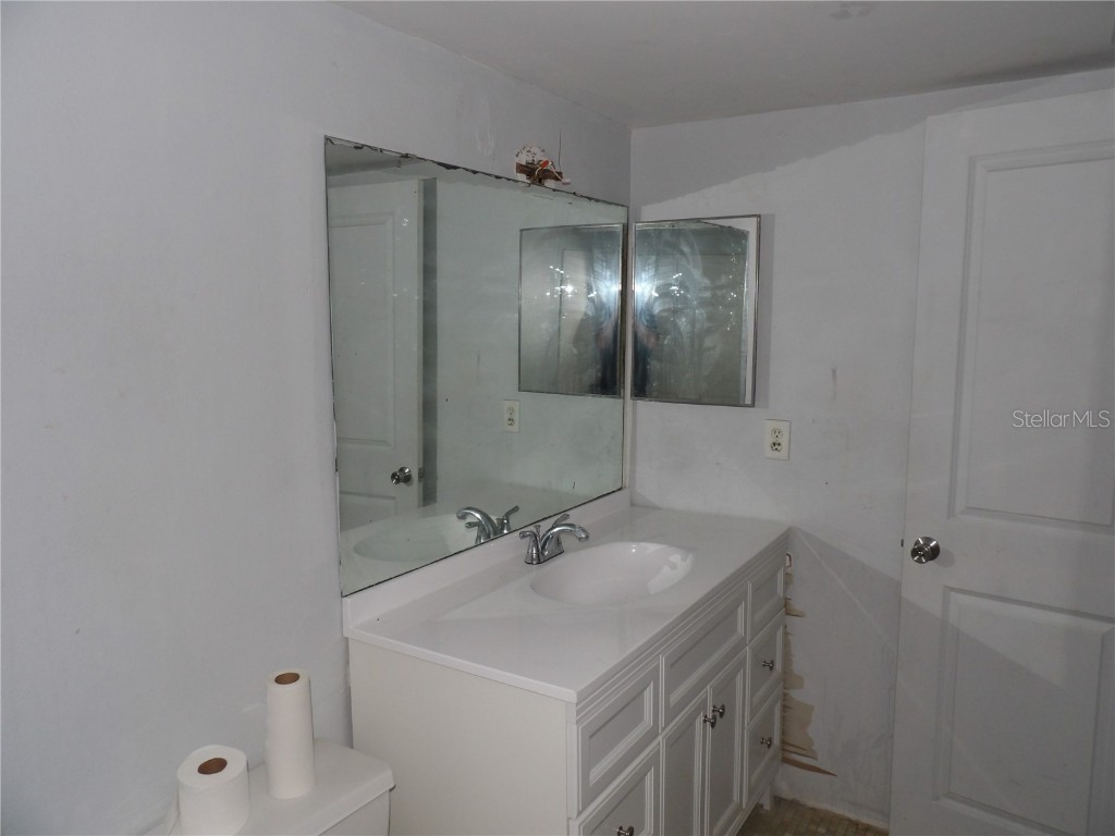 8602 Champlain #87 Tampa FL 33614 TB8437157 image15