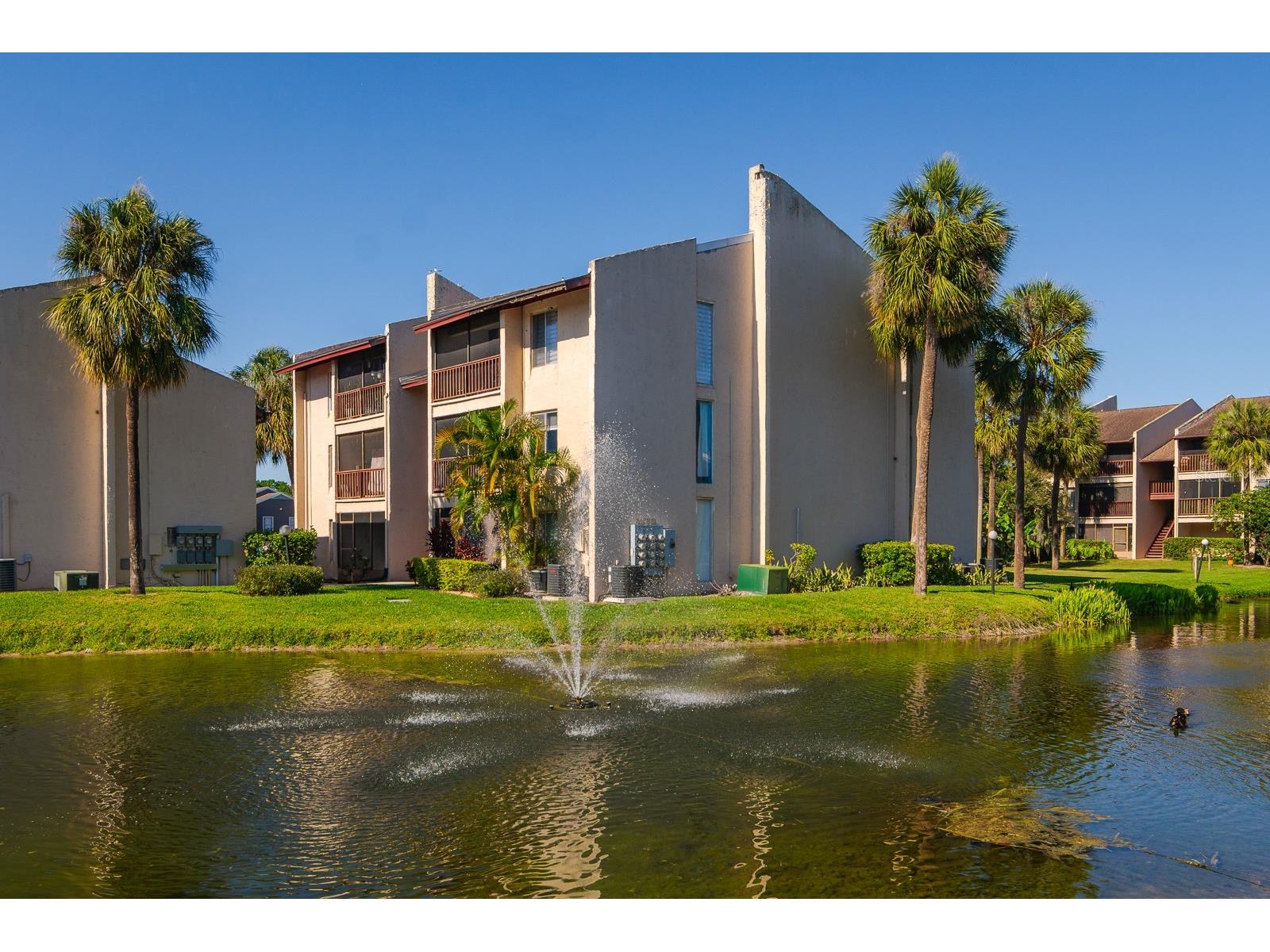 8602 Champlain Court #93 Tampa FL 33614 TB8509398 image1