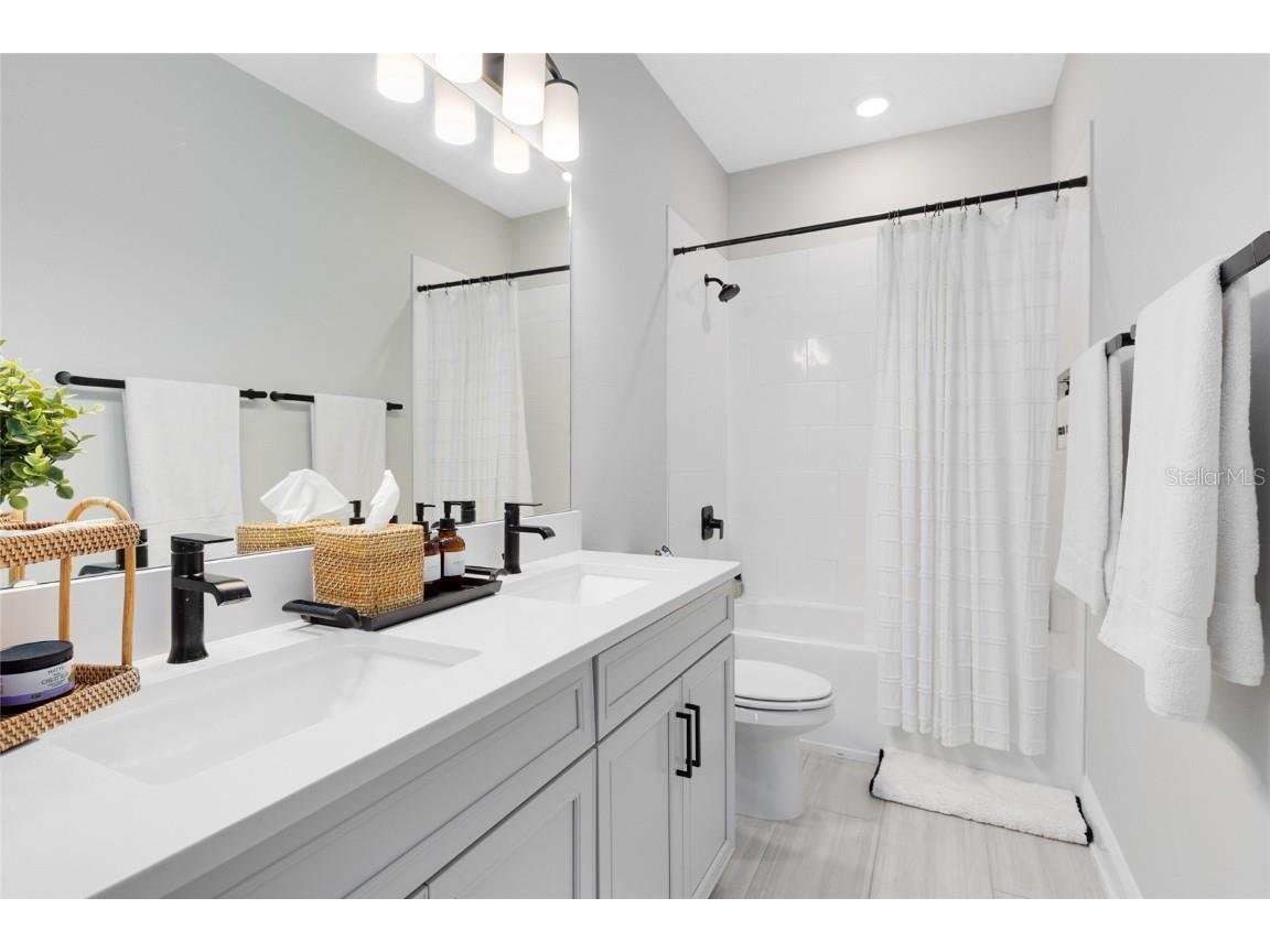 8603 Dubochet Street Orlando FL 32827 O6360404 image20