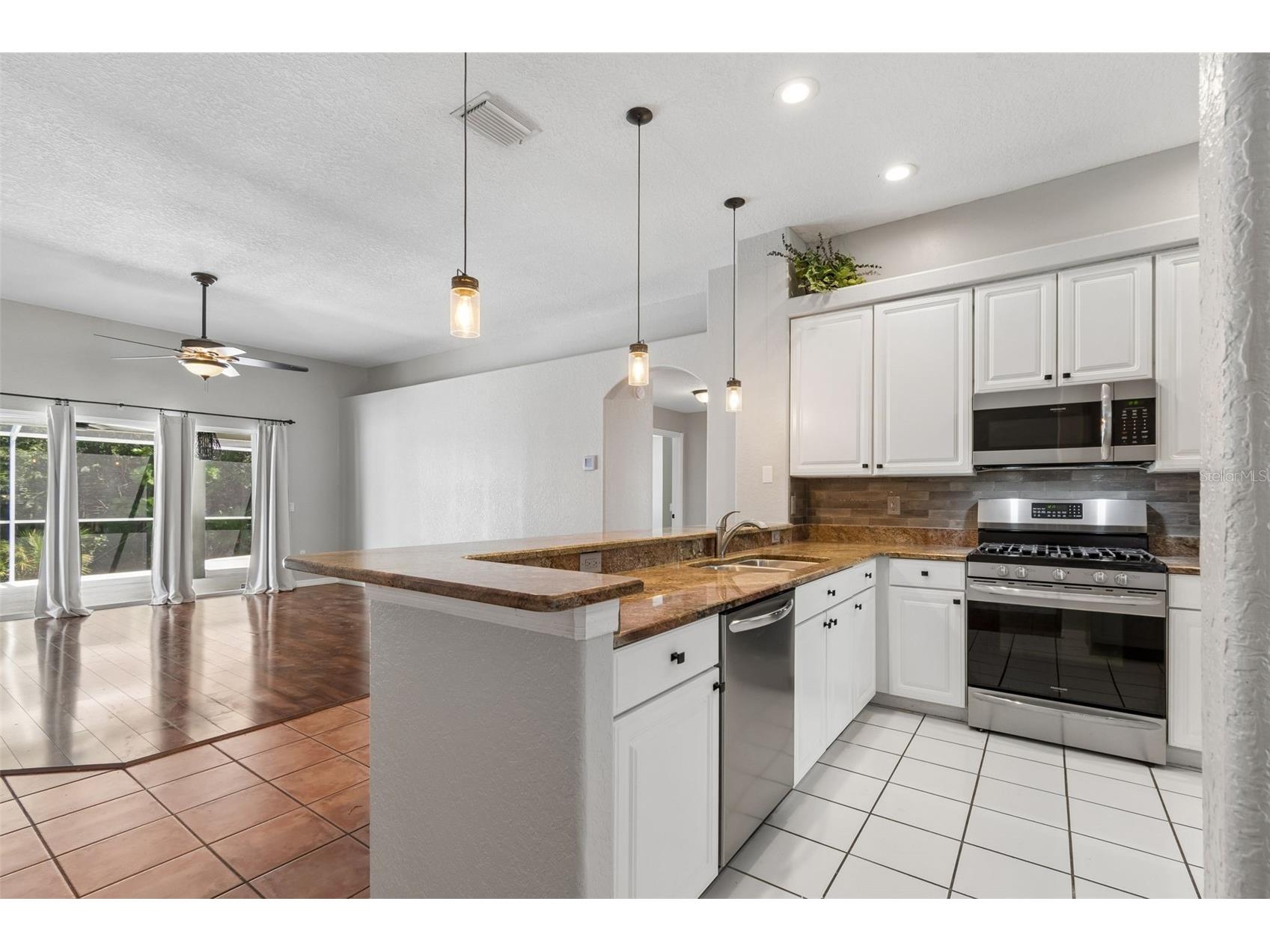 8604 Brookway Circle Tampa FL 33635 TB8512575 image22