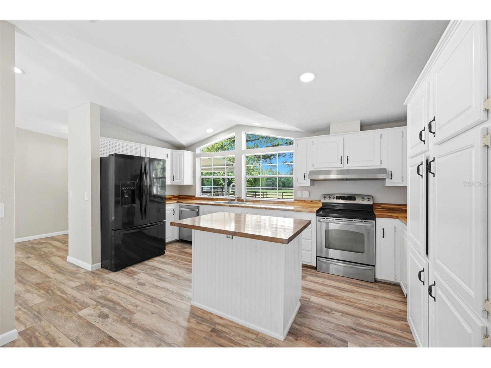 8606 Boyt Road Zephyrhills FL 33540 W7885006 image14