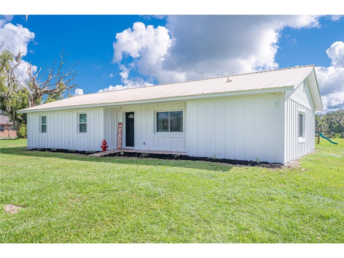 8606 Edison Road Lithia FL 33547 P4922770 image1