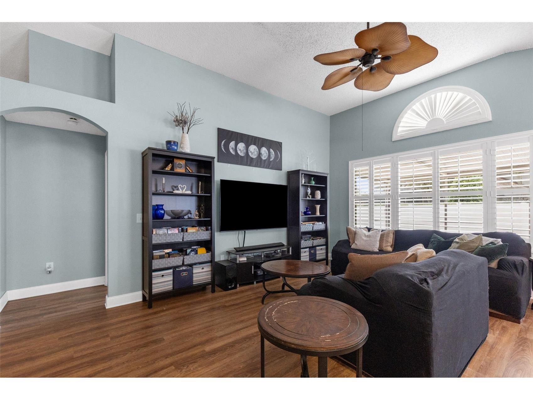 8606 Fawn Creek Drive Tampa FL 33626 TB8512187 image13