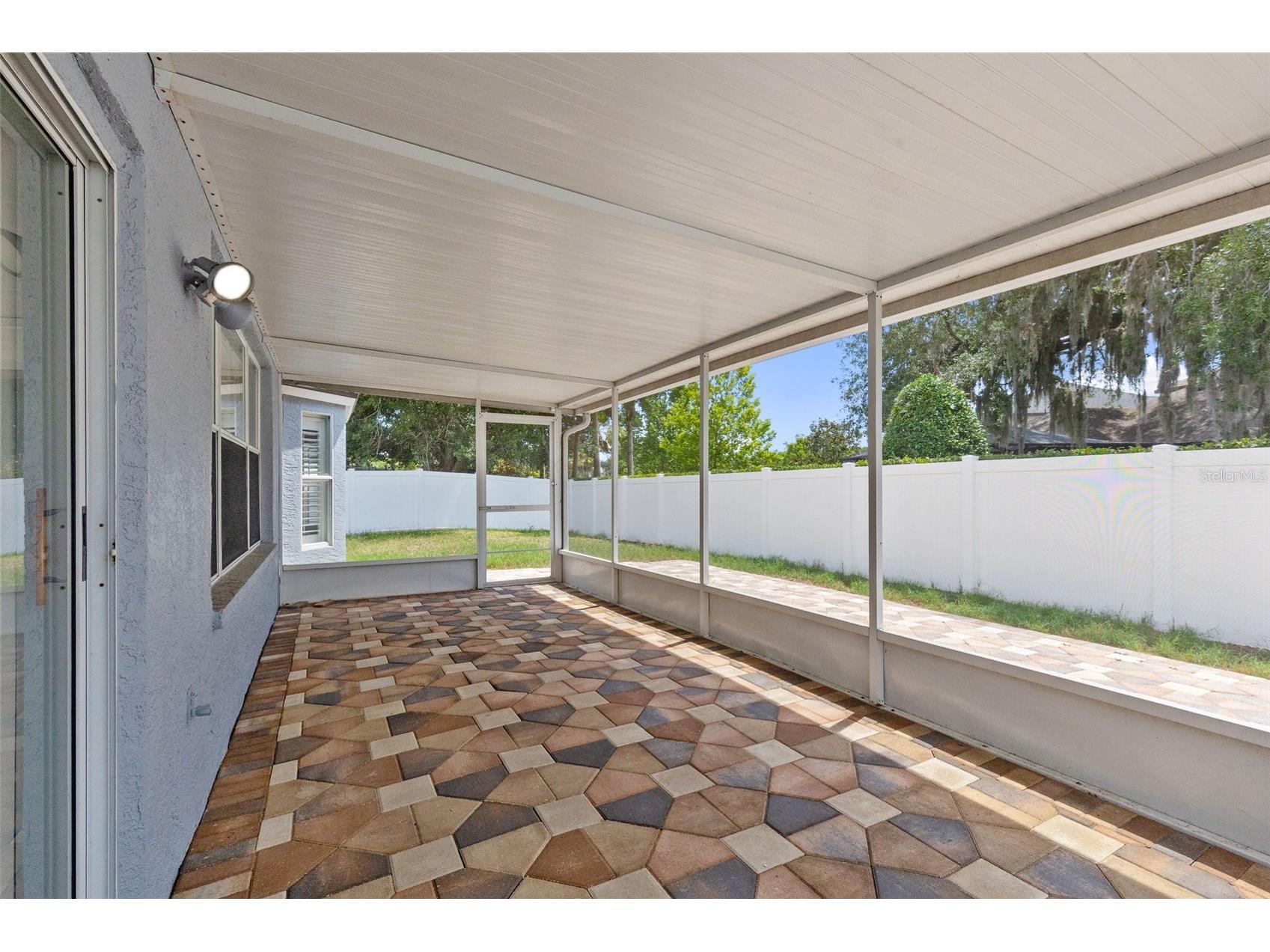 8606 Fawn Creek Drive Tampa FL 33626 TB8512187 image35