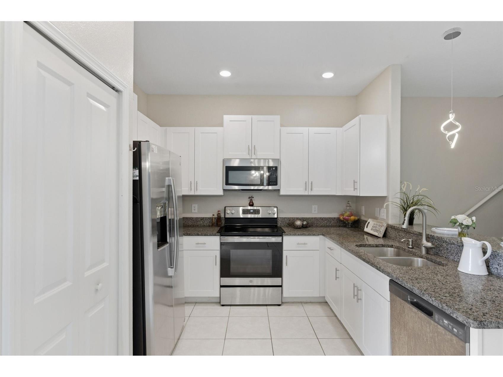 8606 Reedville Street New Port Richey FL 34654 - WEST MOON LAKE W7883980 image13