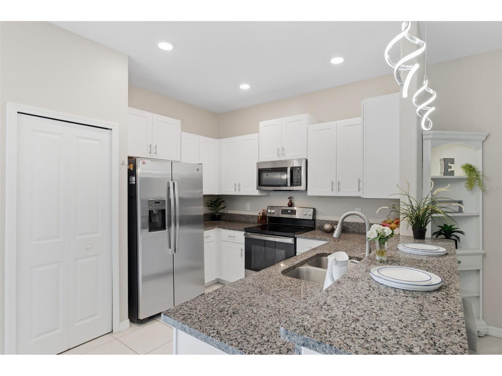 8606 Reedville Street New Port Richey FL 34654 - WEST MOON LAKE W7883980 image14