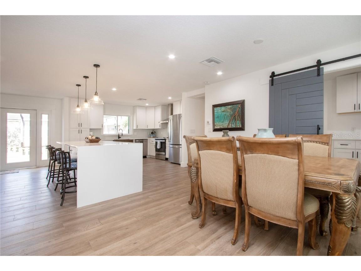 8607 50th Avenue W Bradenton FL 34210 A4670602 image16