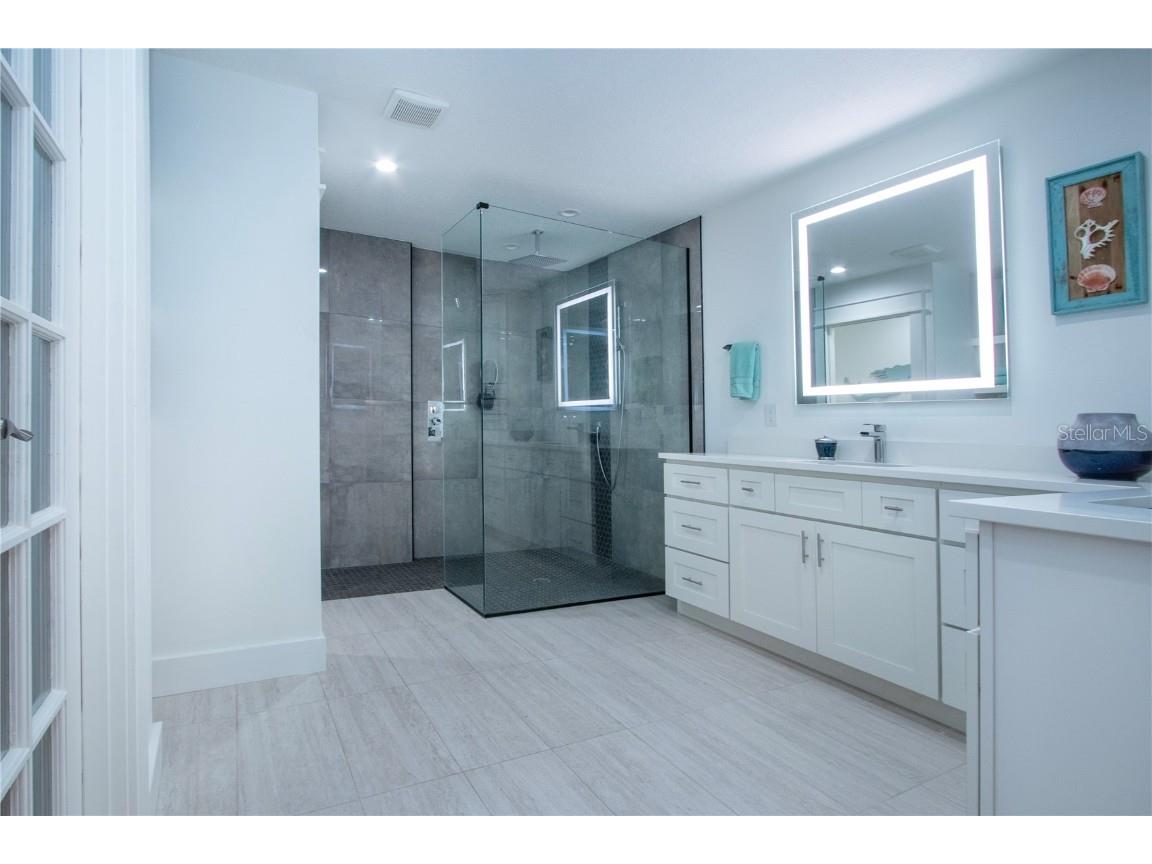 8607 50th Avenue W Bradenton FL 34210 A4670602 image47