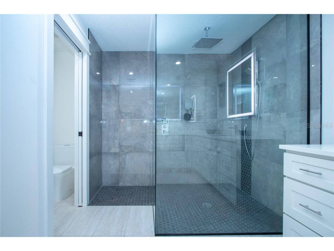 8607 50th Avenue W Bradenton FL 34210 A4670602 image49