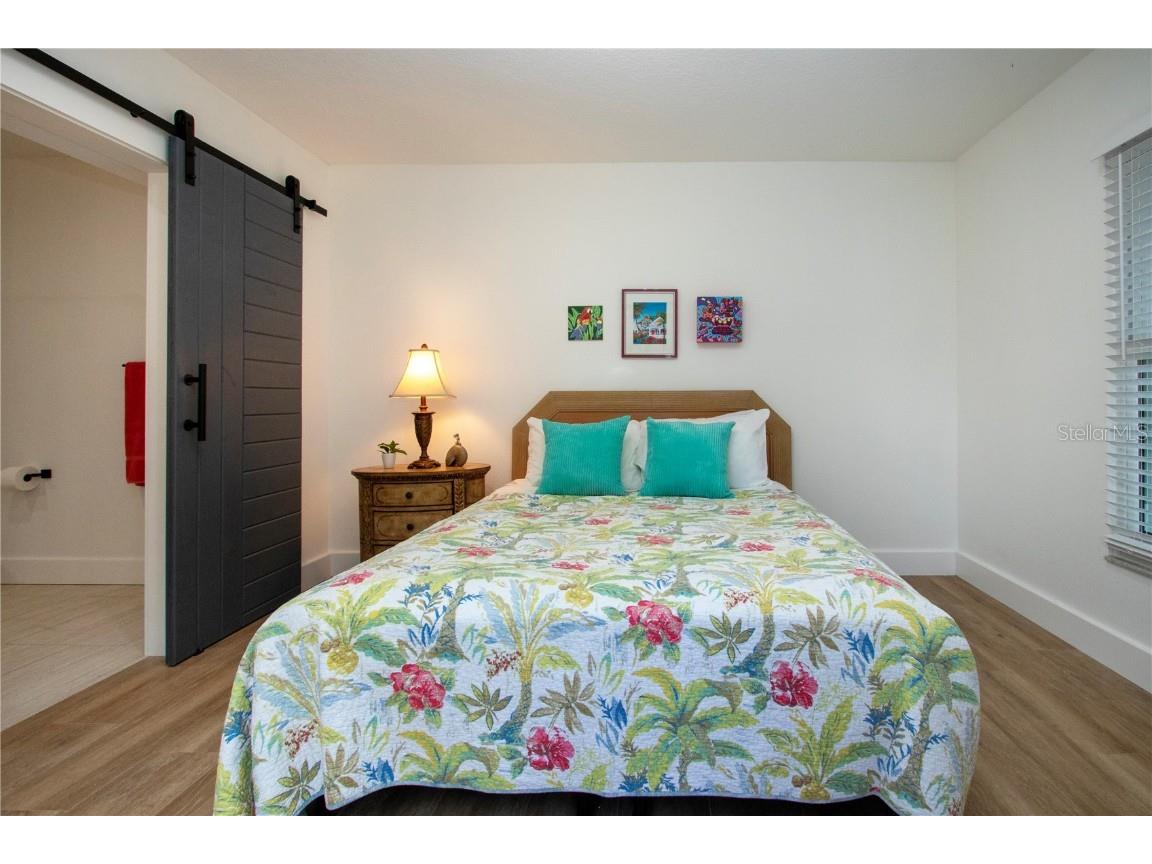 8607 50th Avenue W Bradenton FL 34210 A4670602 image60