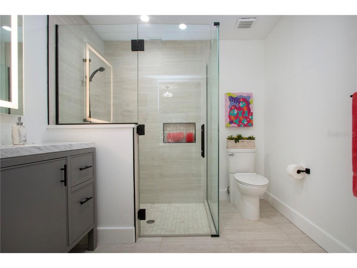 8607 50th Avenue W Bradenton FL 34210 A4670602 image63