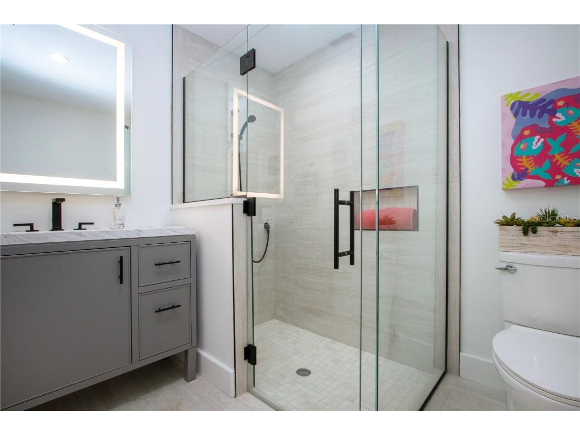 8607 50th Avenue W Bradenton FL 34210 A4670602 image65