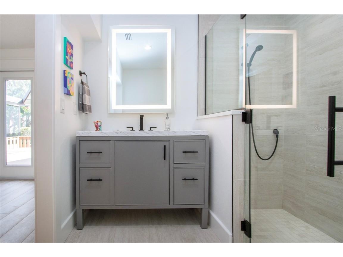 8607 50th Avenue W Bradenton FL 34210 A4670602 image67