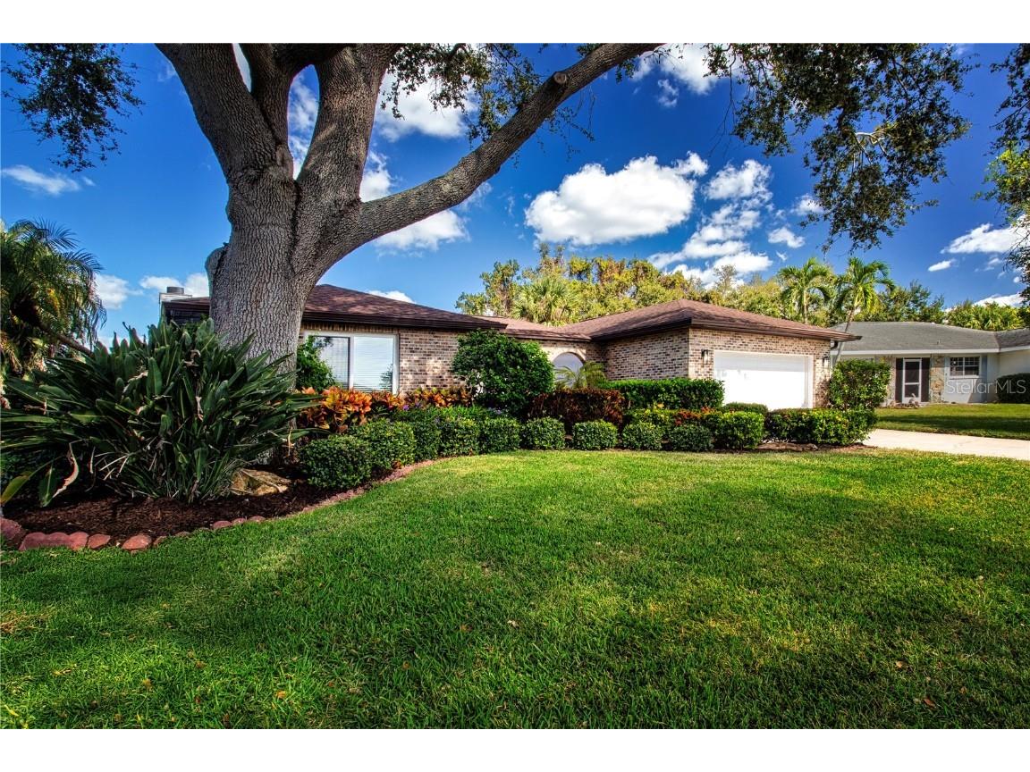 8607 50th Avenue W Bradenton FL 34210 A4670602 image92