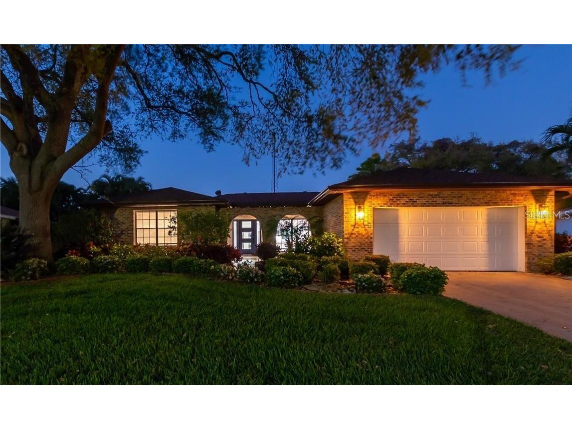 8607 50th Avenue W Bradenton FL 34210 A4670602 image95