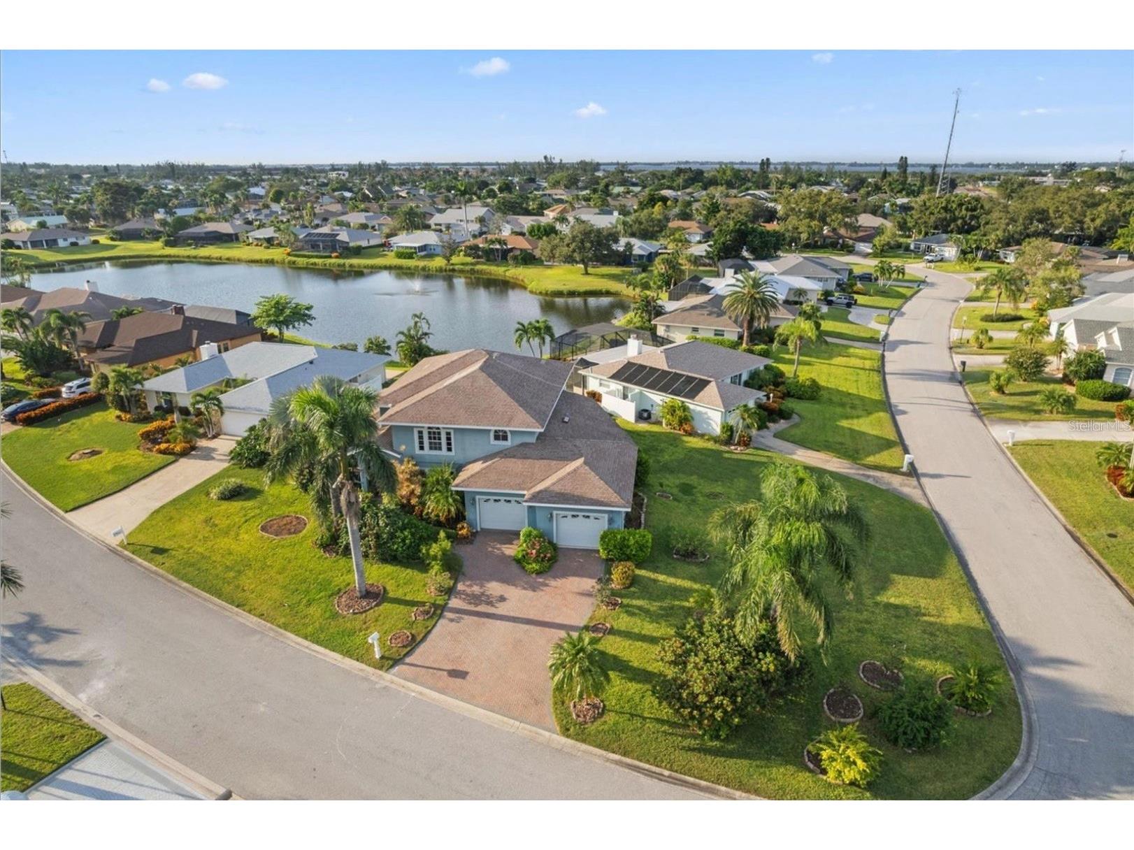 8607 51st Avenue W Bradenton FL 34210 A4692410 image1