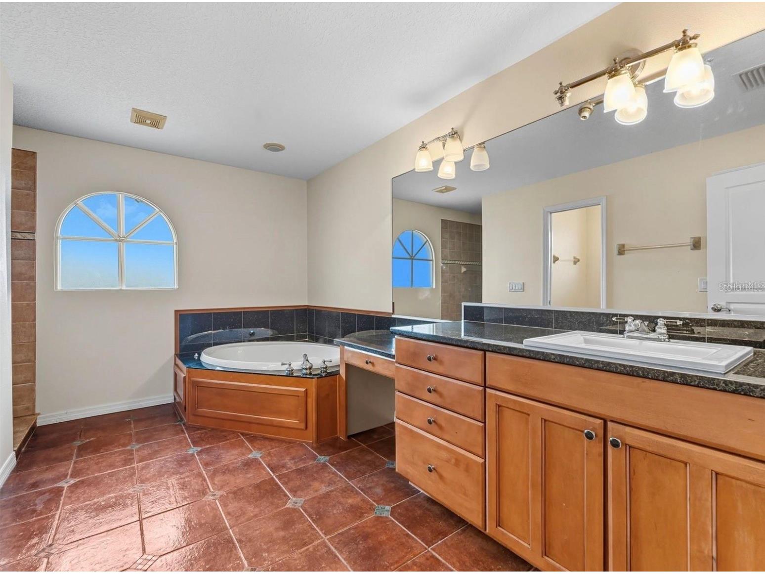 8607 51st Avenue W Bradenton FL 34210 A4692410 image13
